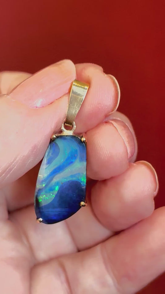 9ct Gold Opal Pendant (Great Barrier Reef)